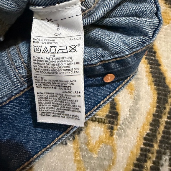 ‼️NEW‼️dark wash Old Navy Jean jacket - Picture 4 of 4